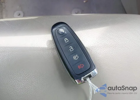 2014 Ford Escape Titanium из США, поврежденный, VIN 1FMCU0J98EUC64884